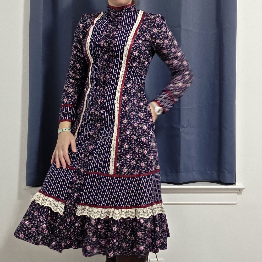 Gunne Sax Navy and Pink Floral Long Sleeve Dress
